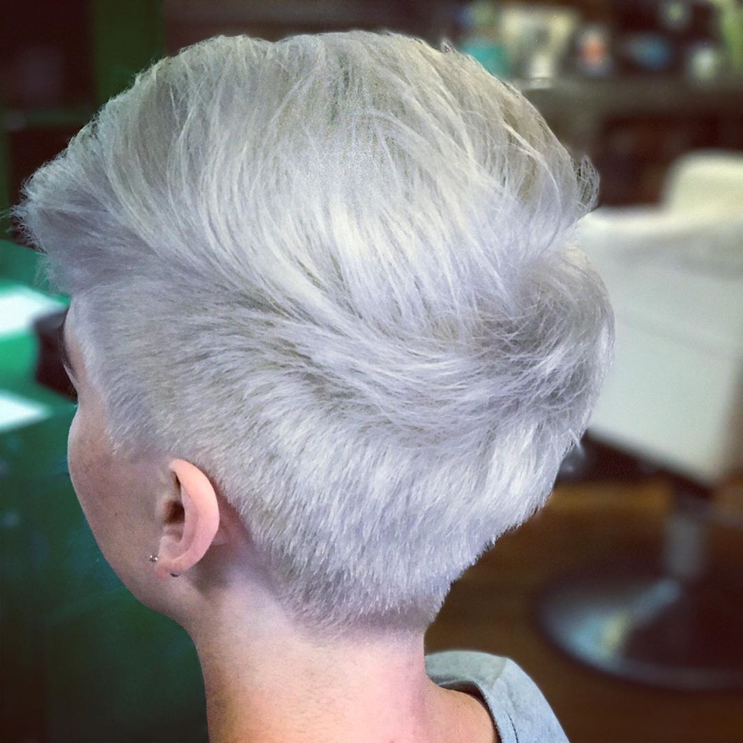 00005-pixie-hairstyles-july-2019