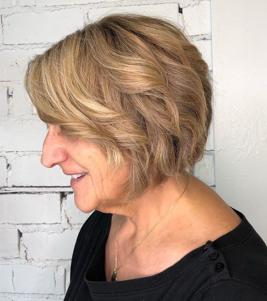 00010-curly-hairstyles-july-2019