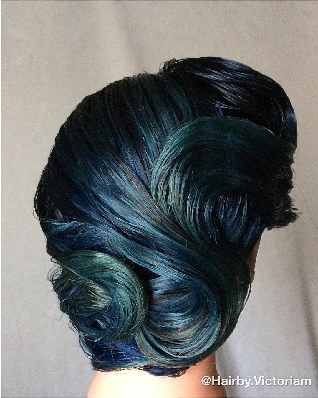 00020-medium-lenght-hairstyles-april-2019