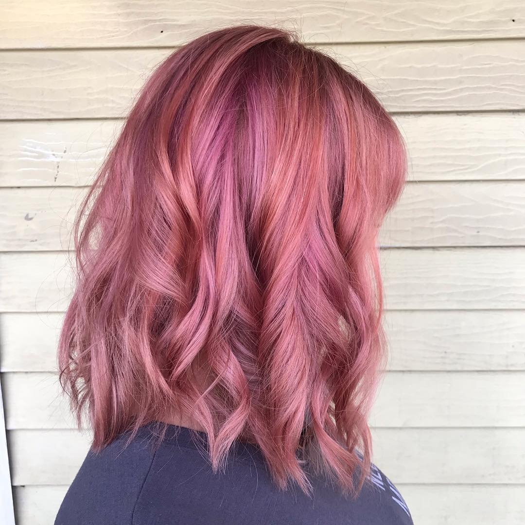 00021-medium-lenght-hairstyles-april-2019