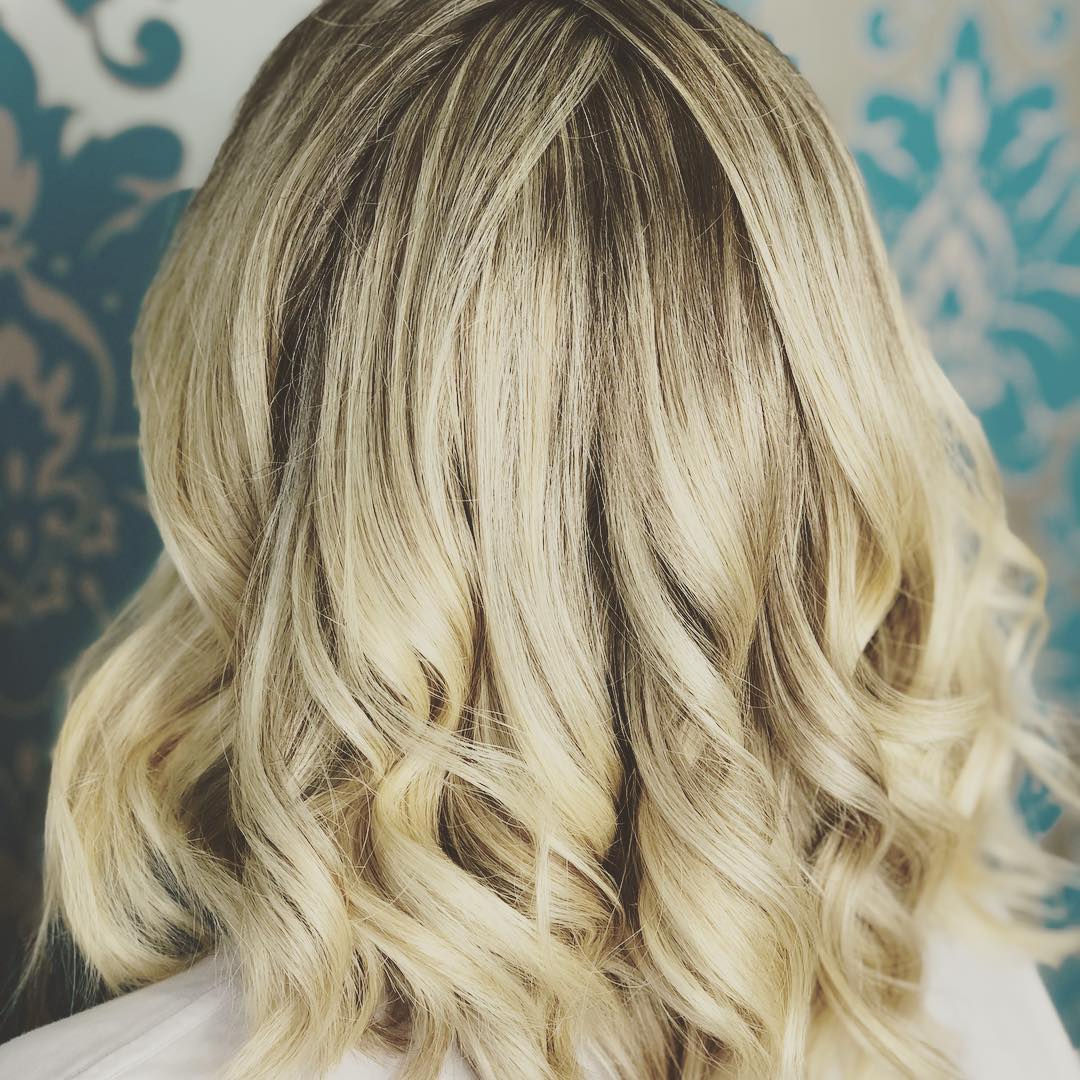 00022-curly-hairstyles-july-2019