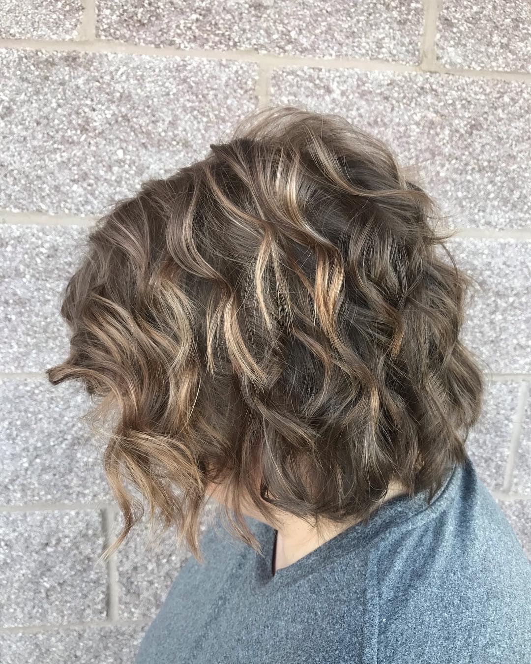 00023-curly-hairstyles-july-2019