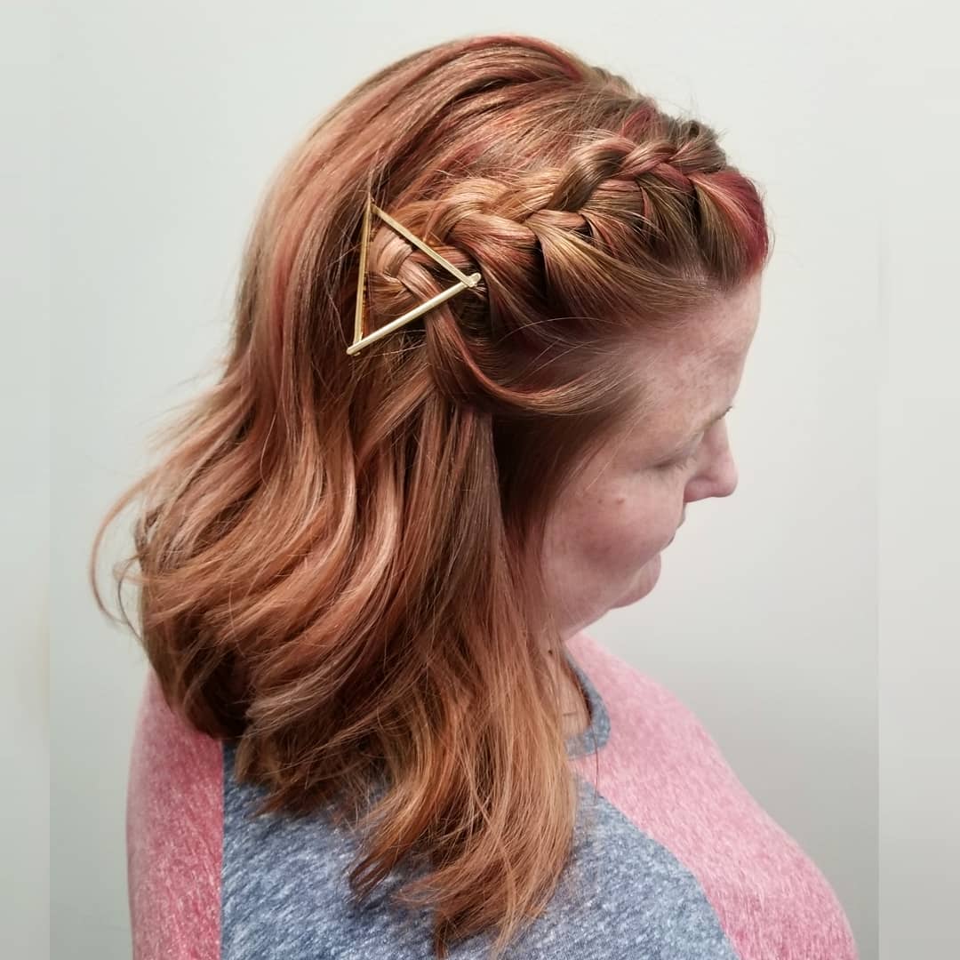 00024-medium-lenght-hairstyles-april-2019