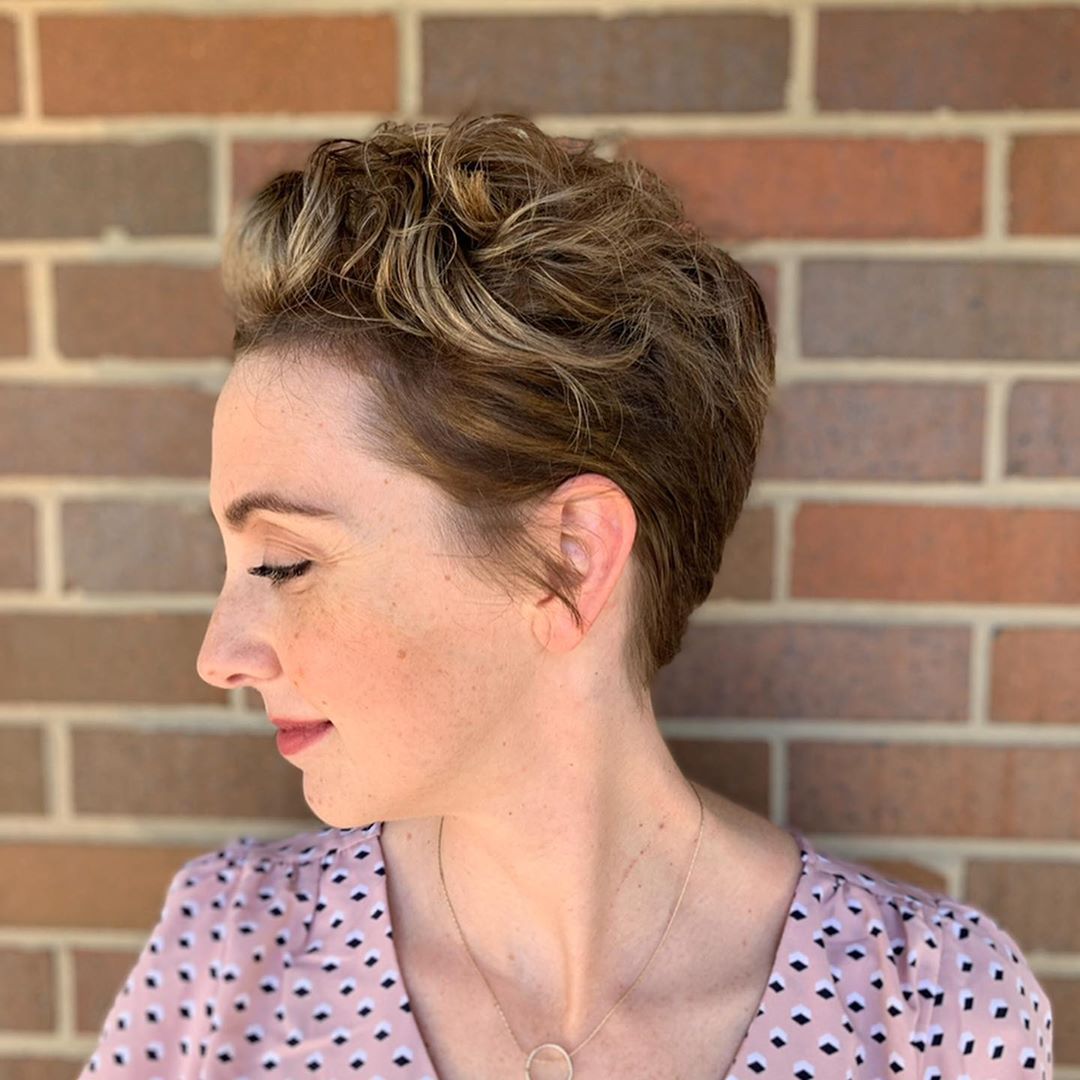 00028-pixie-hairstyles-july-2019