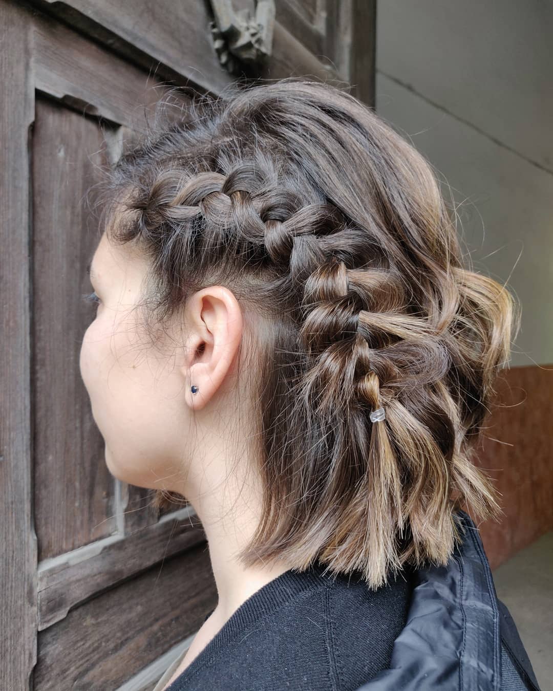 00029-medium-lenght-hairstyles-april-2019