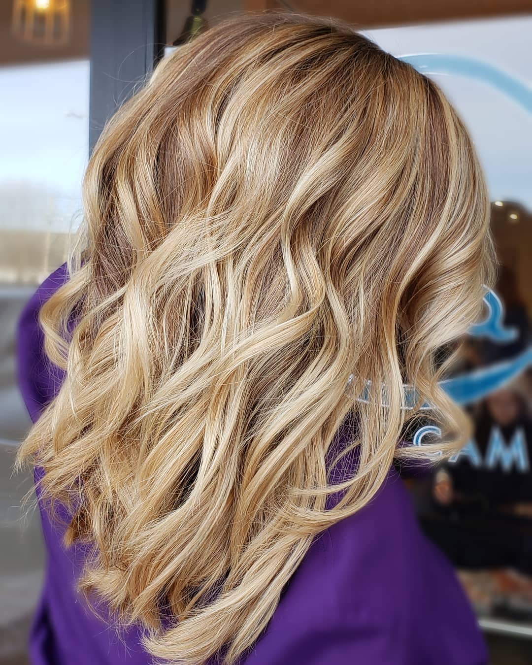 00037-medium-lenght-hairstyles-april-2019