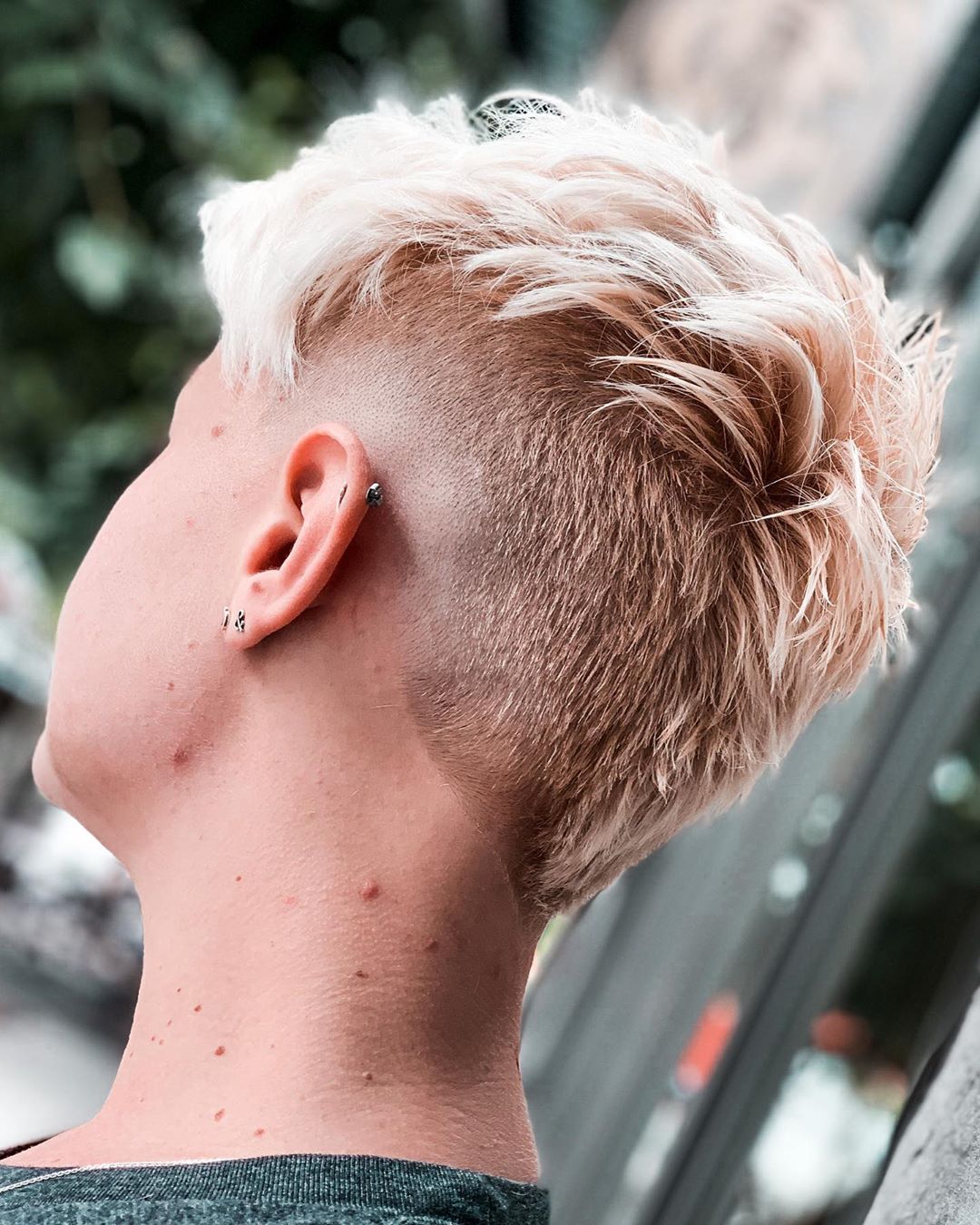 13-shorthairstyles-april-2020