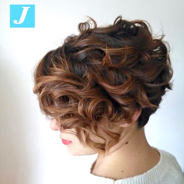 15-shorthairstyles-april-2020