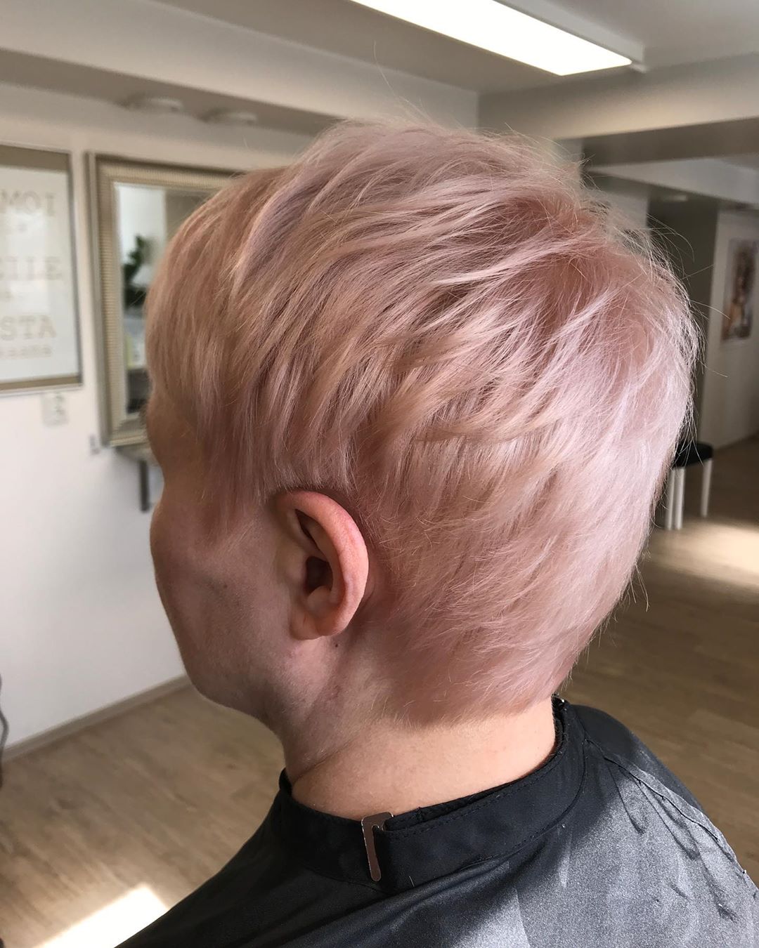 18-short-hair-color-ideas-2020