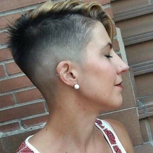 18-short-hairstyles-july-2020
