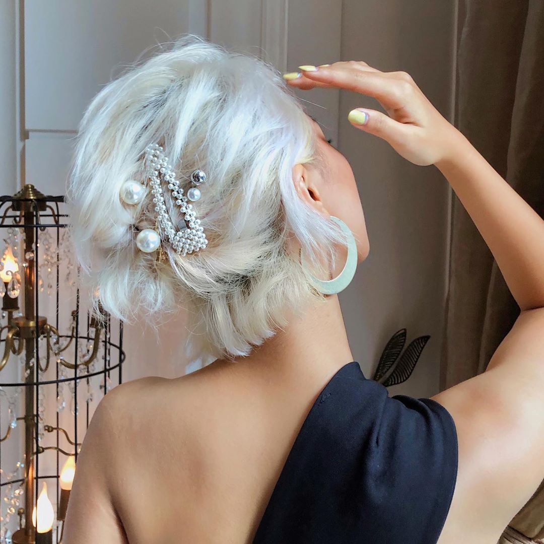 20-short-updo-hairstyles-august-2020