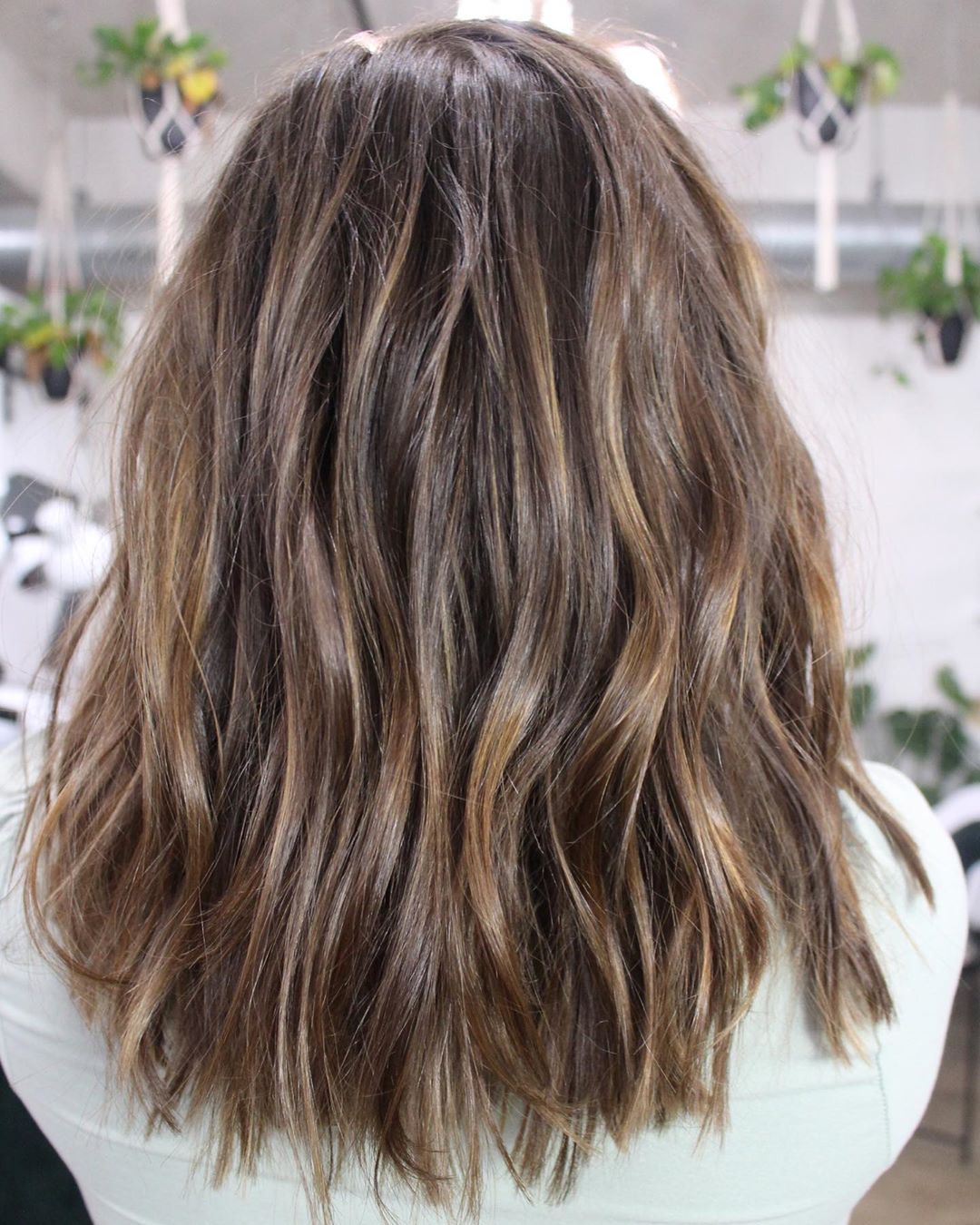 21-shorthairstyles-april-2020