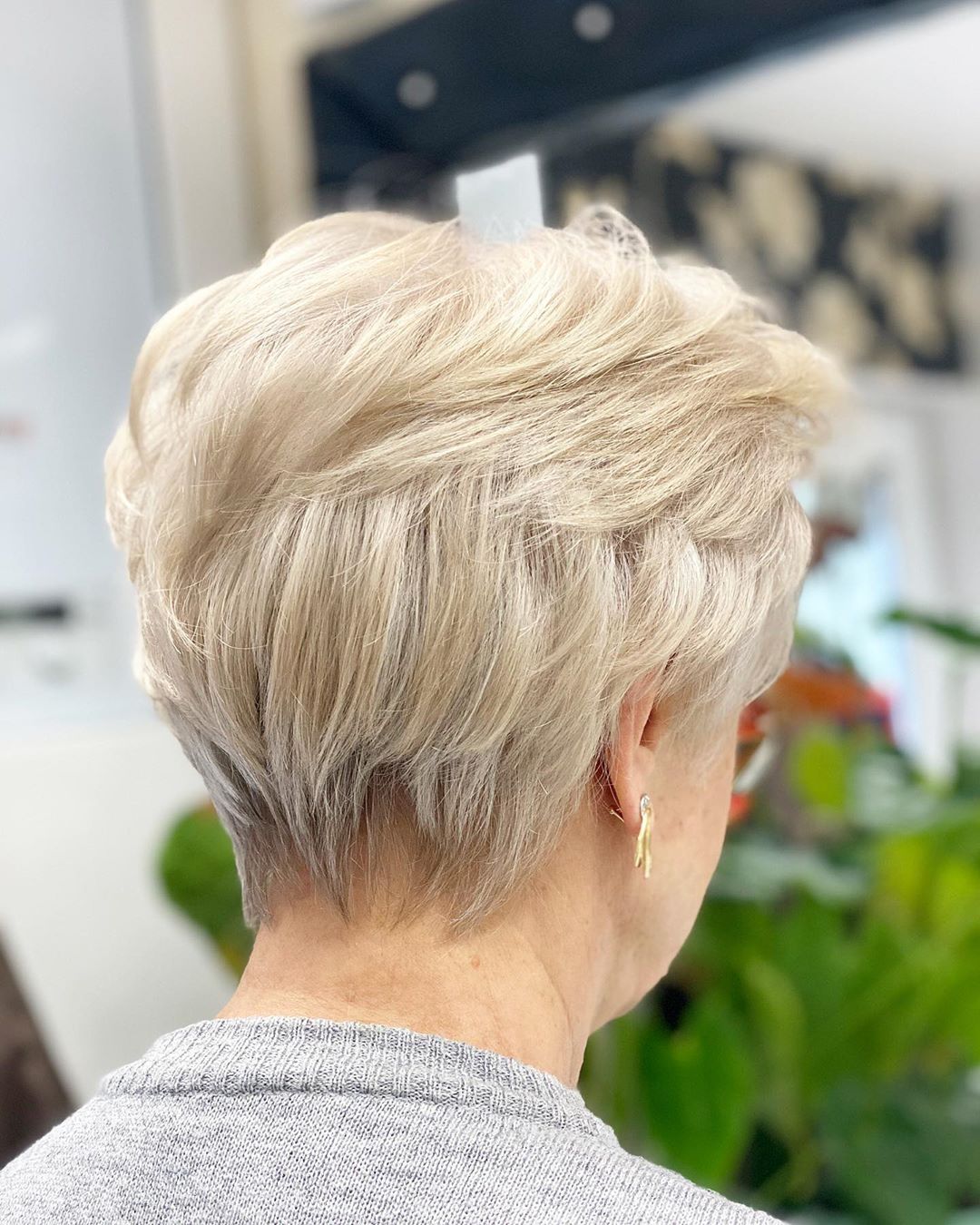 22-shorthairstyles-april-2020