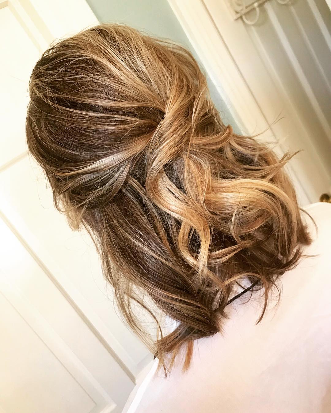 23-short-updo-hairstyles-august-2020