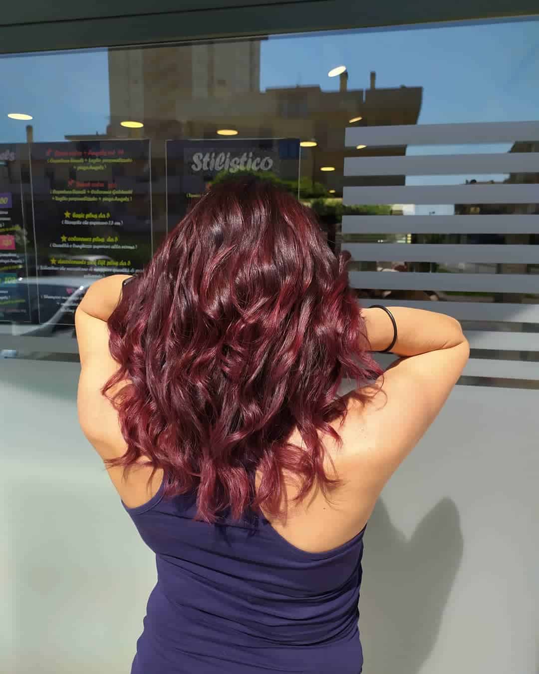 24-dark-red-hair-color-260621