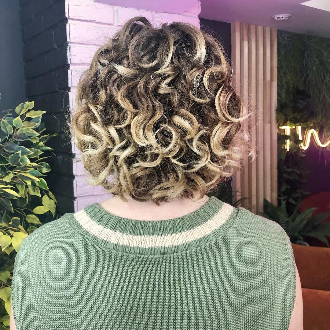 259593606_969422886975759_5569155881080813442_n