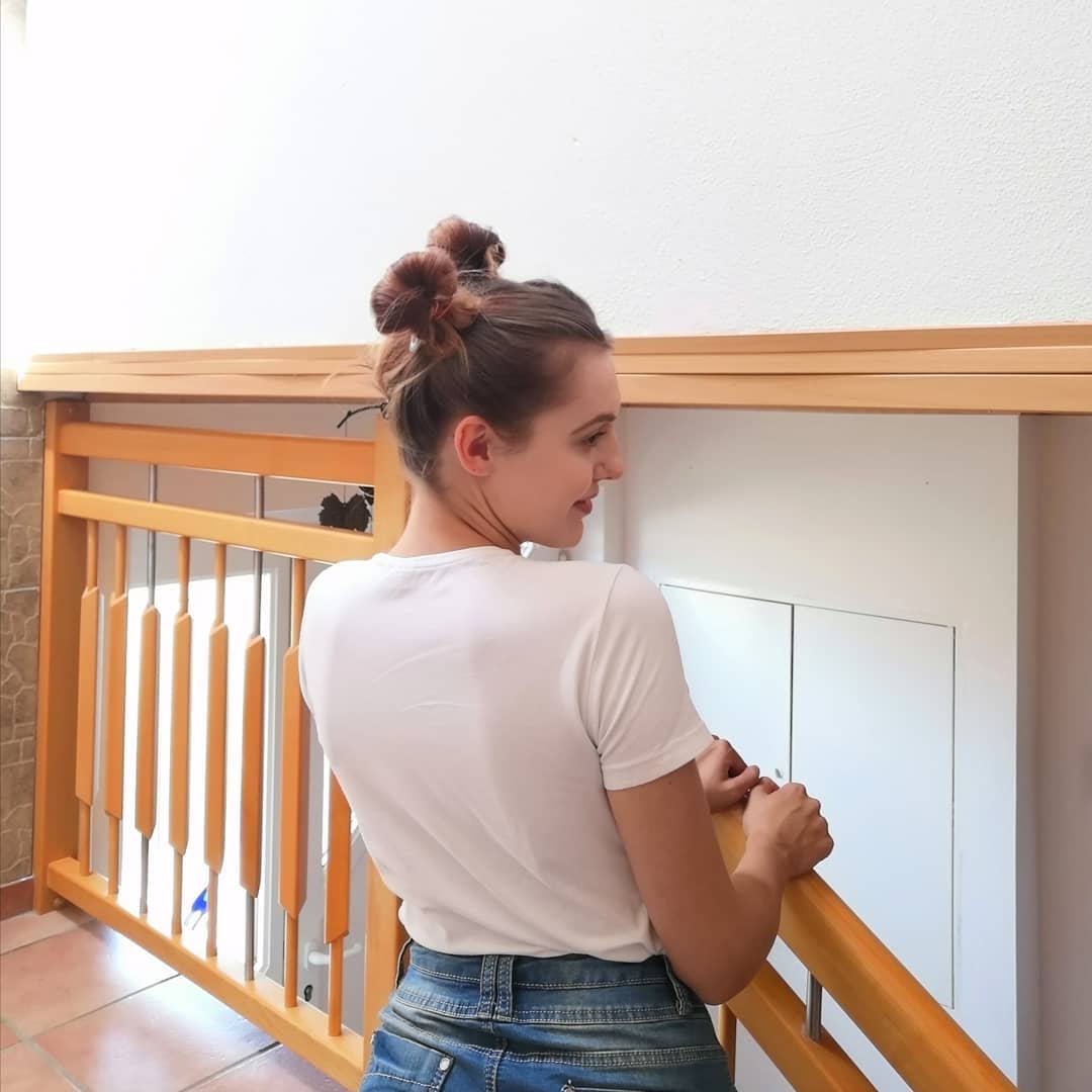 27-short-updo-hairstyles-august-2020