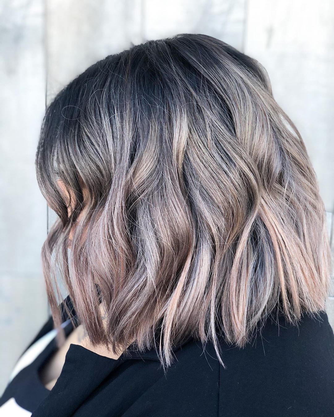 27-shorthairstyles-april-2020