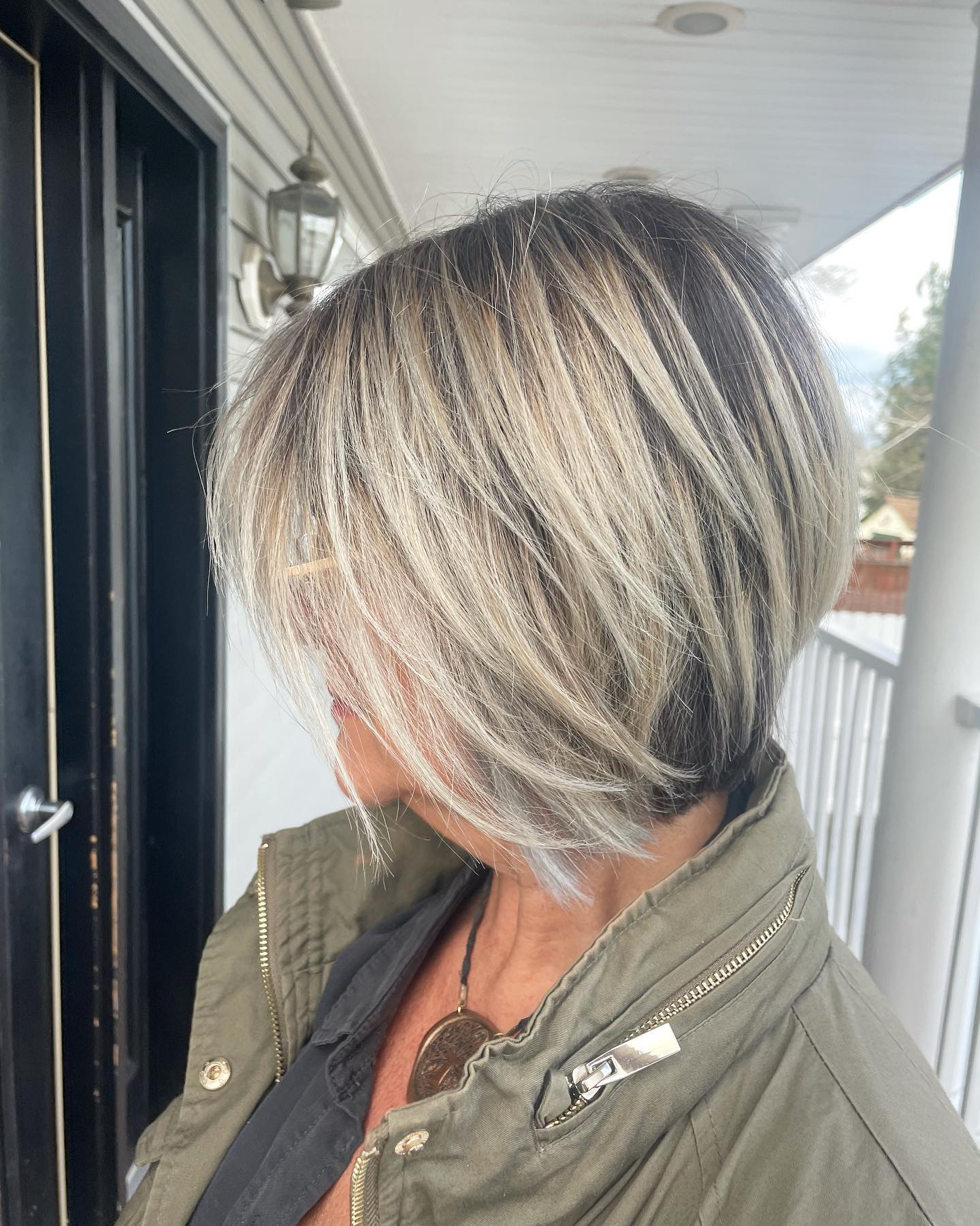 Platinum blonde bixie with highlights