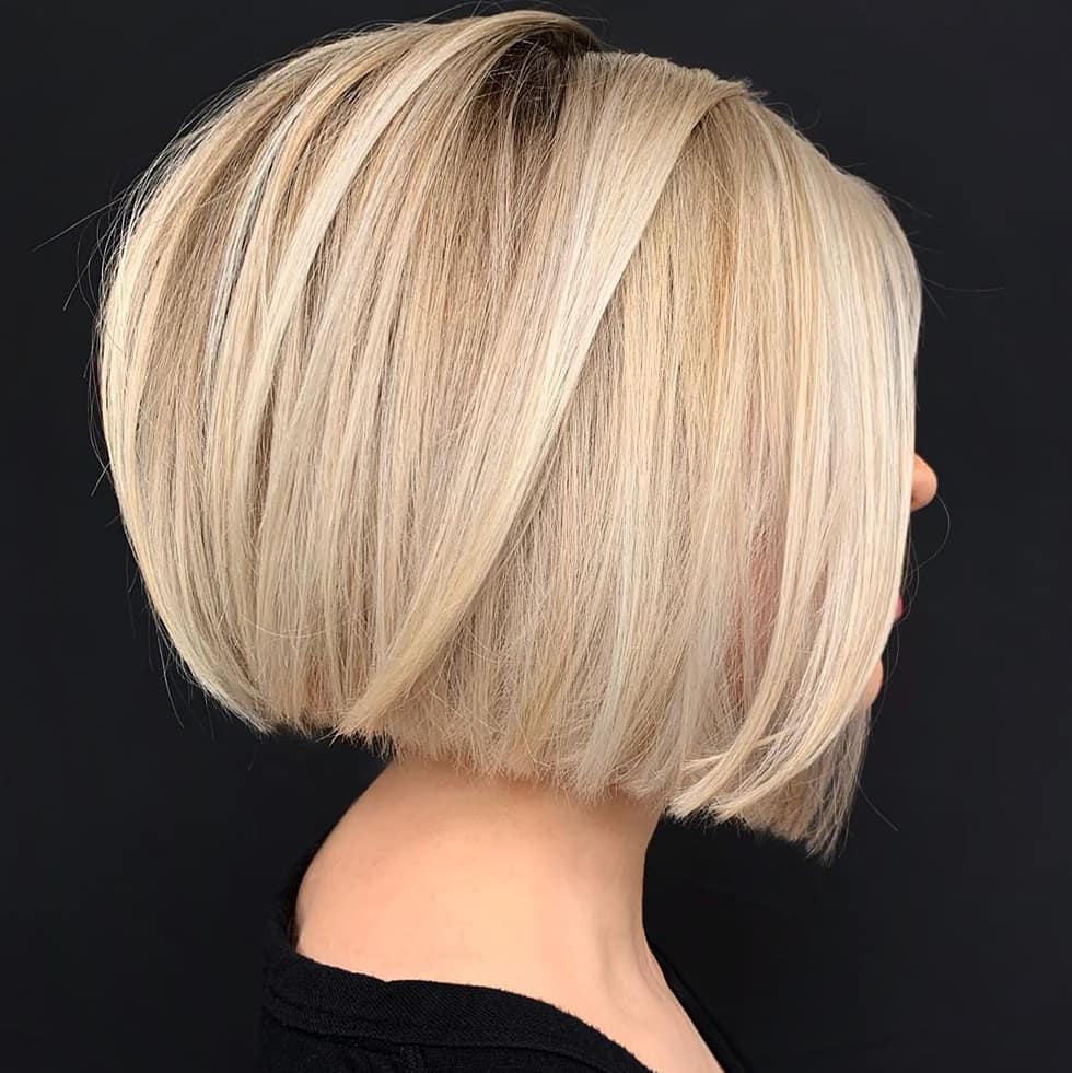 28-shorthairstyles-april-2020