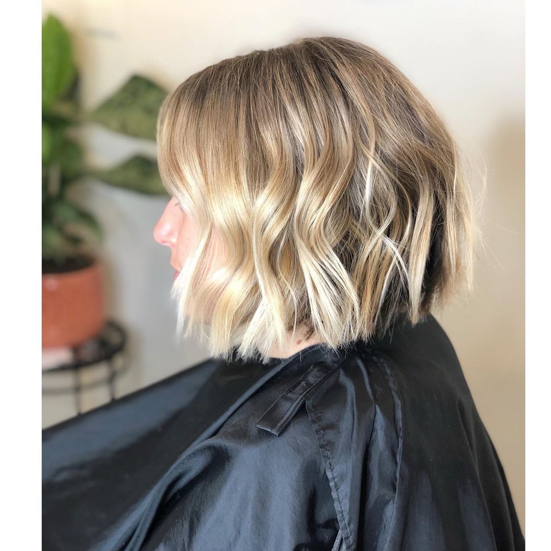 29-short-blunt-hairstyles-apr21