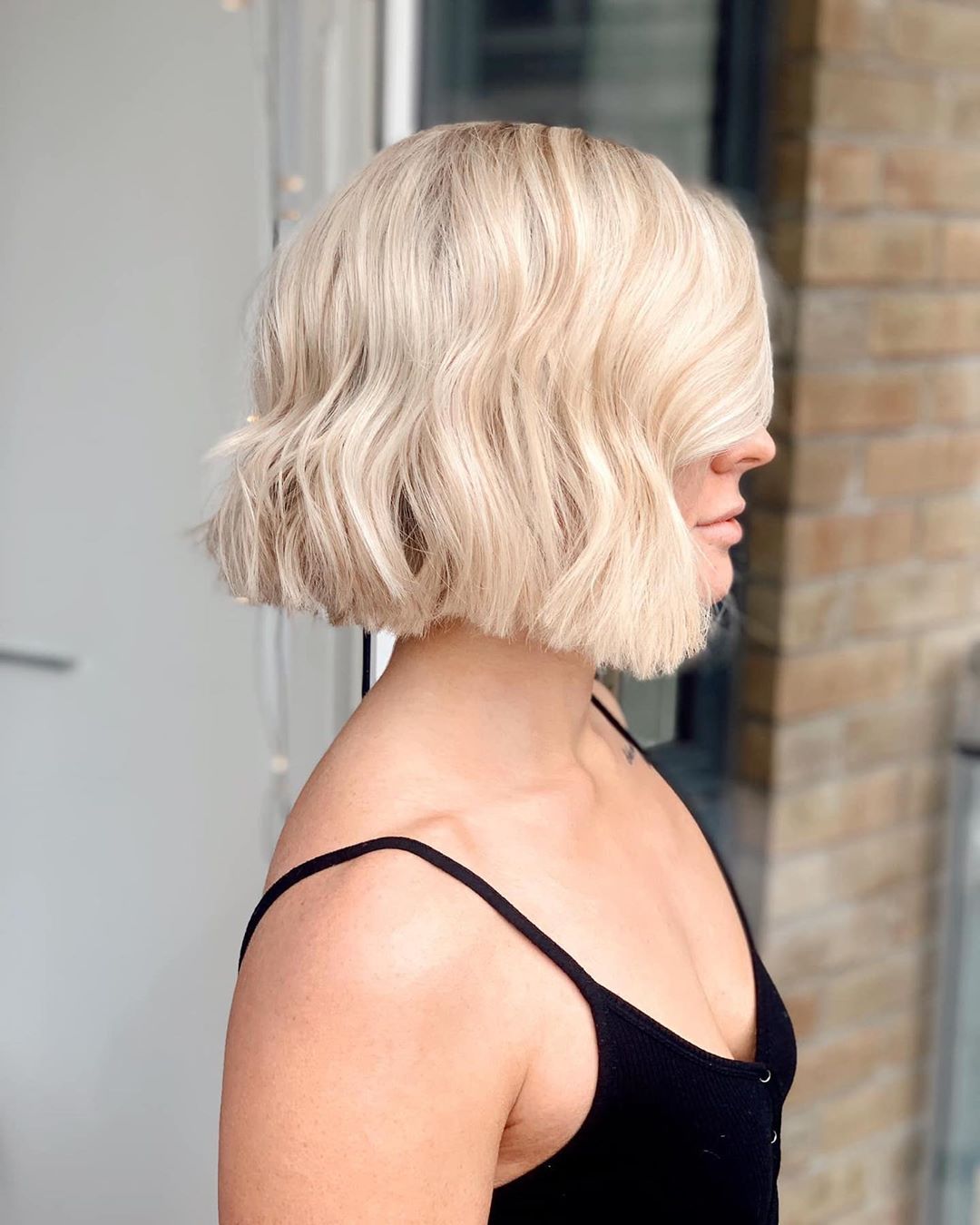 29-shorthairstyles-april-2020
