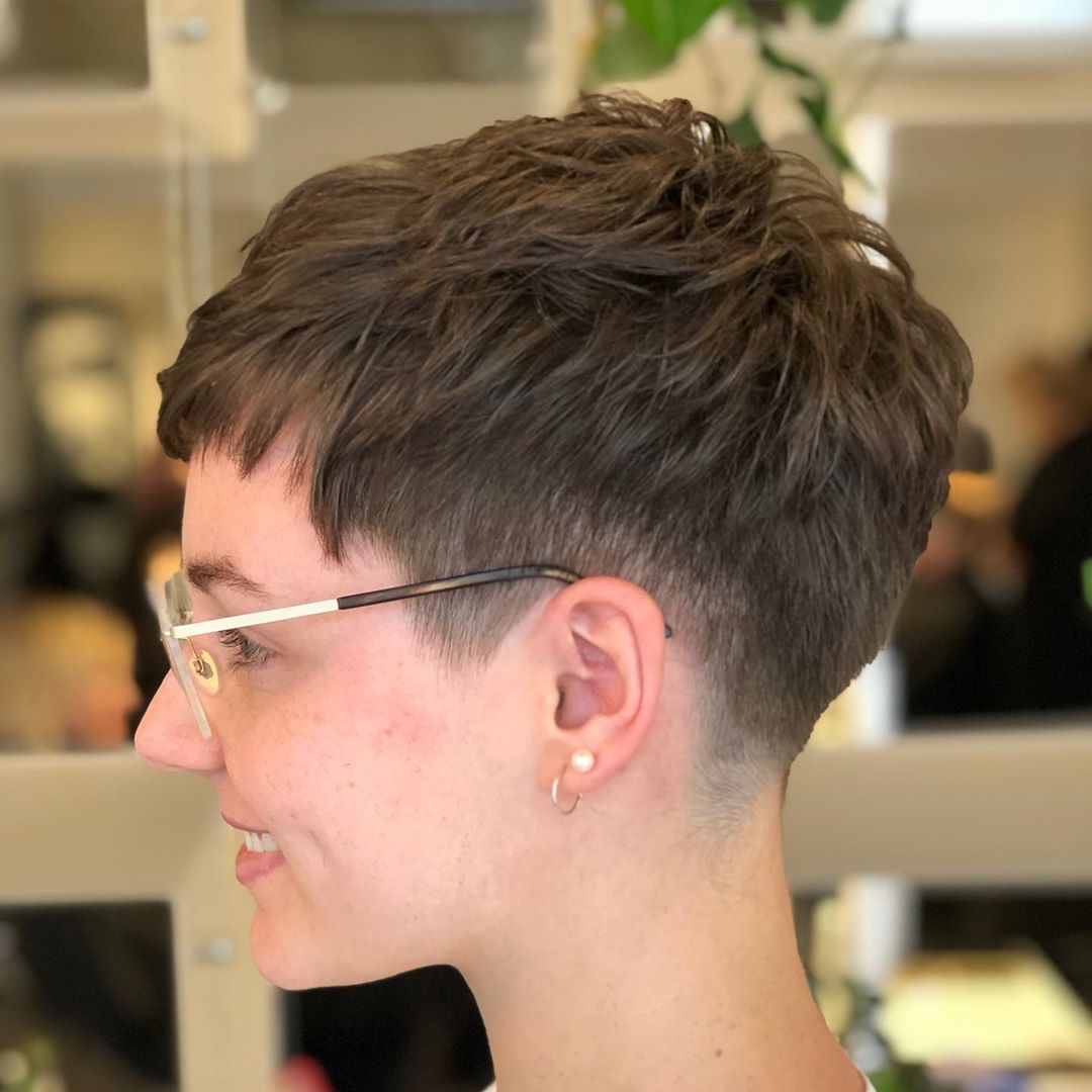 32-short-hairstyles-july-2020-1