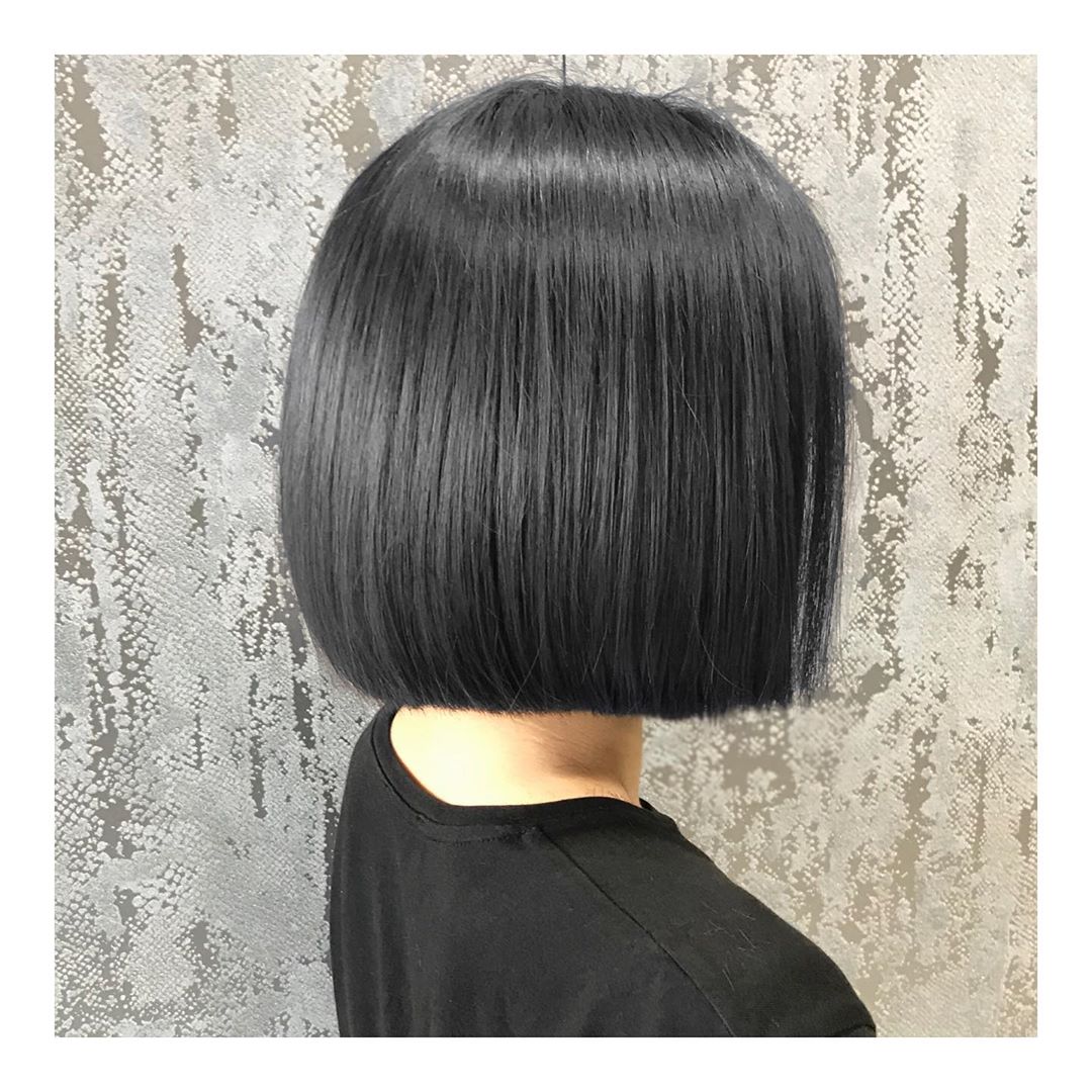 Short hair with blunt edges