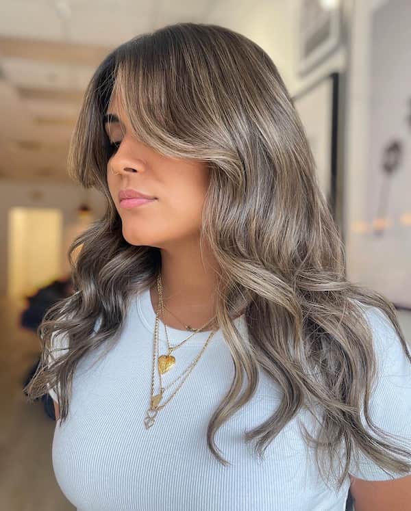 Beach Wavy Butterfly Haircut