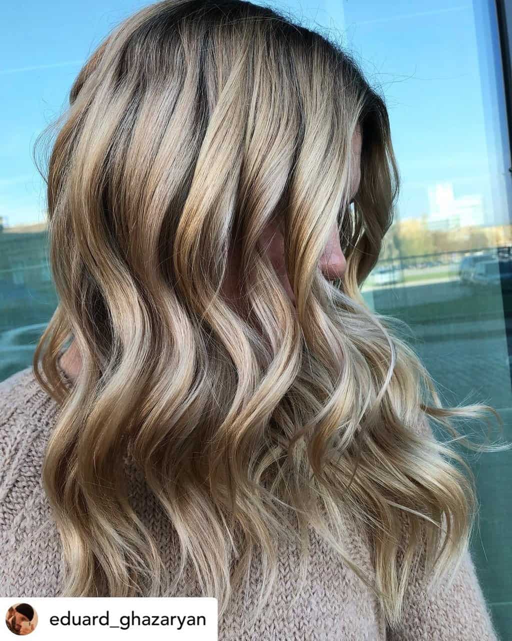 blonde-hair-color-4 Flaxen blonde hair color.