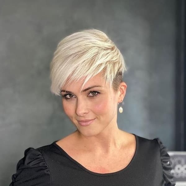 blonde-pixie-cut Blonde Pixie Cut