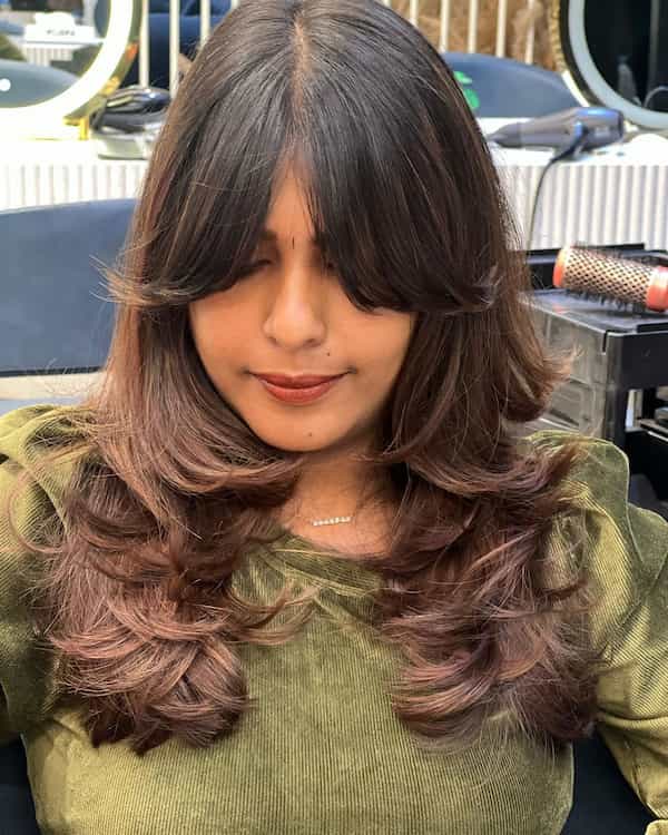 brunette-layered-haircut-with-curtain-bangs Brunette Layered Haircut with Curtain Bangs