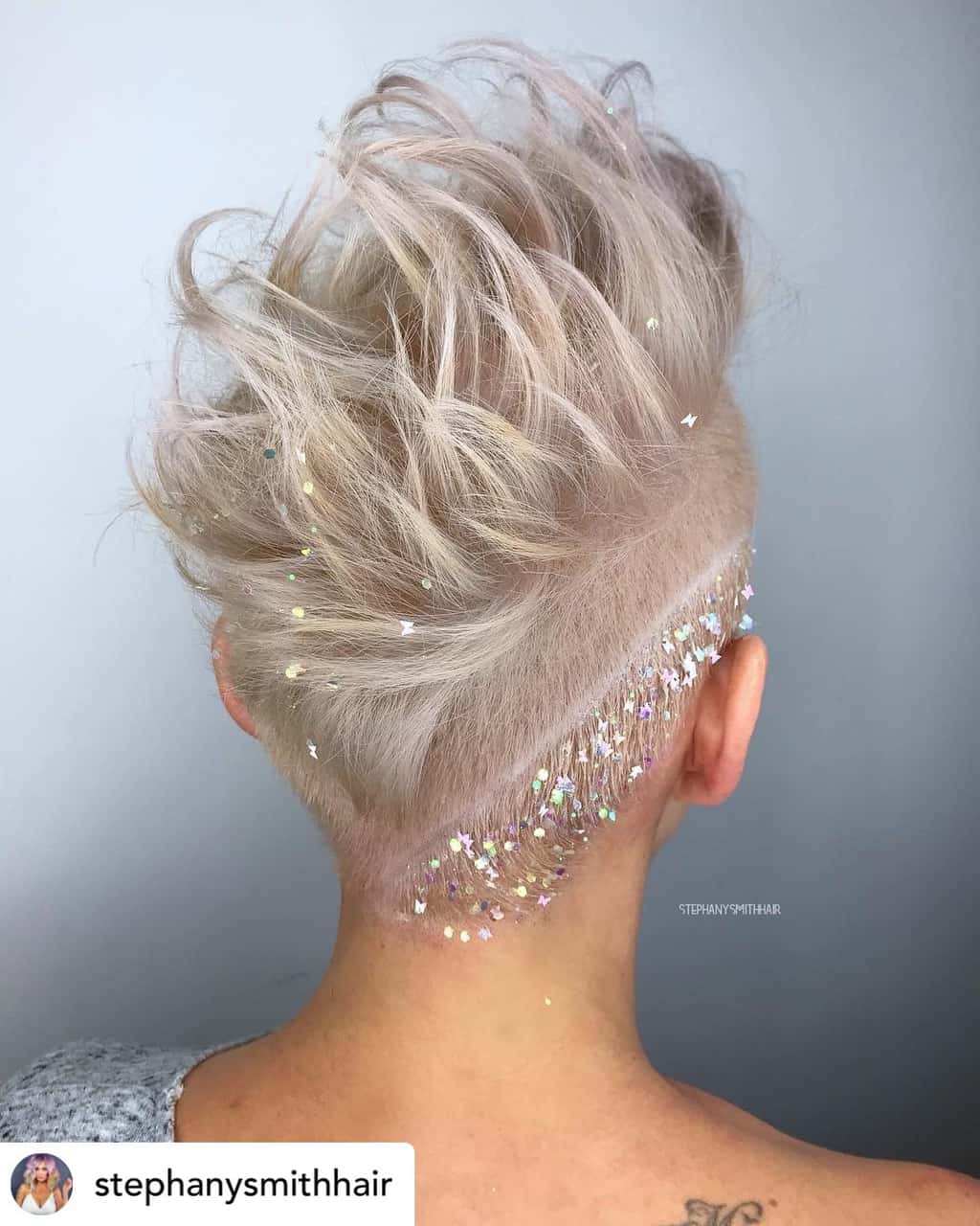 Sparkle hair is perfect for Christmas!