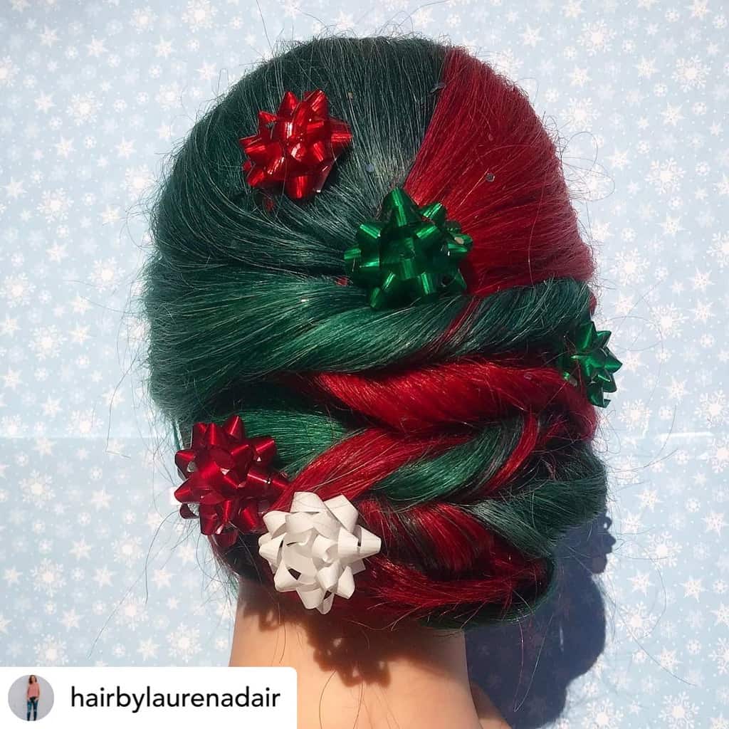 Red and green hair is perfect for Christmas!