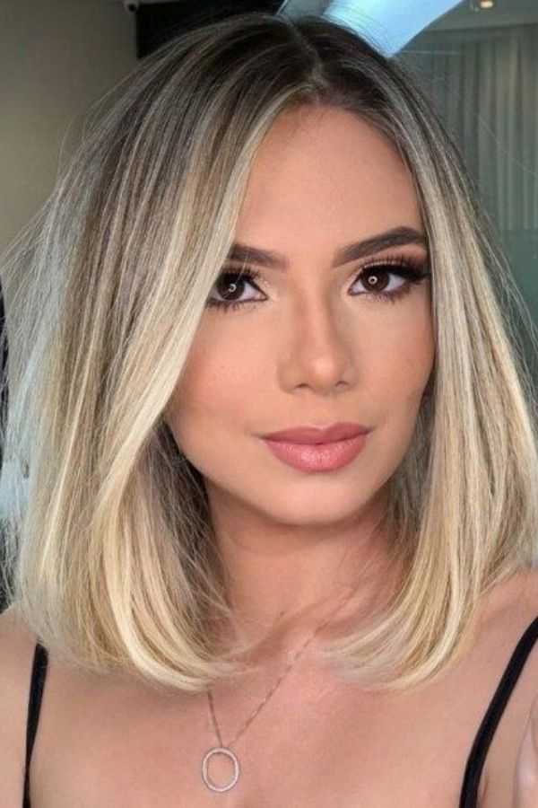 Collarbone-Length Straight Cut