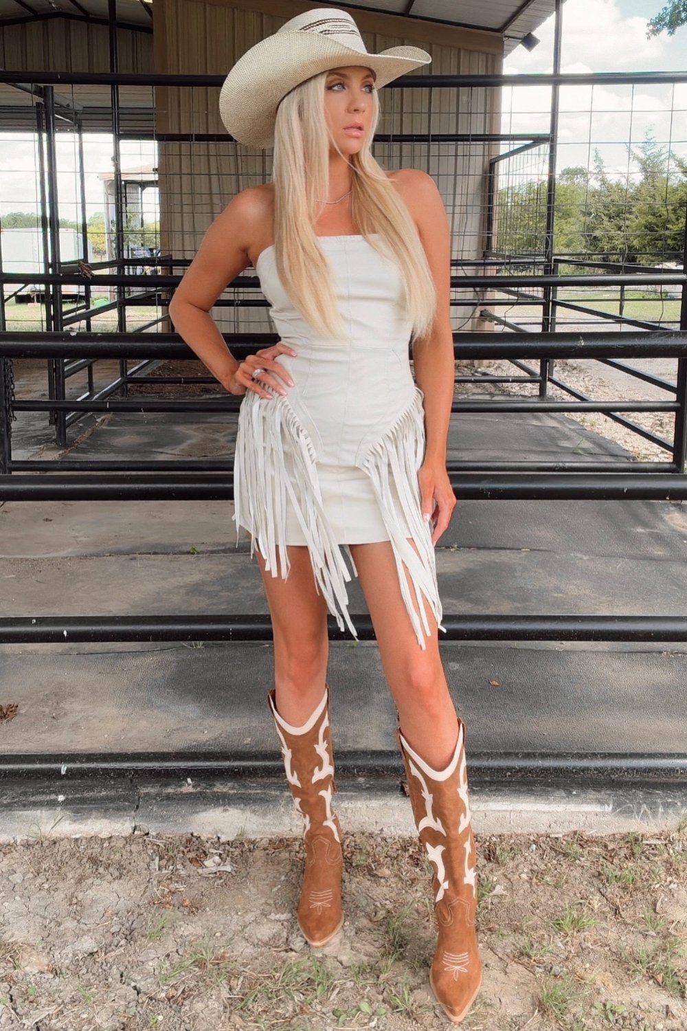 cowgirl-outfits-12 White Fringe Mini Dress & Beige Hat