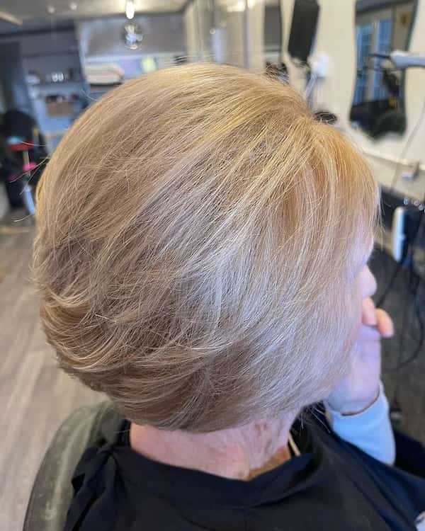 creamy-blonde-layered-bob Creamy Blonde Layered Bob