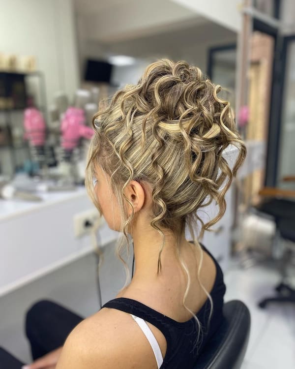 cute-updo-with-falling-curls Cute Updo with Falling Curls