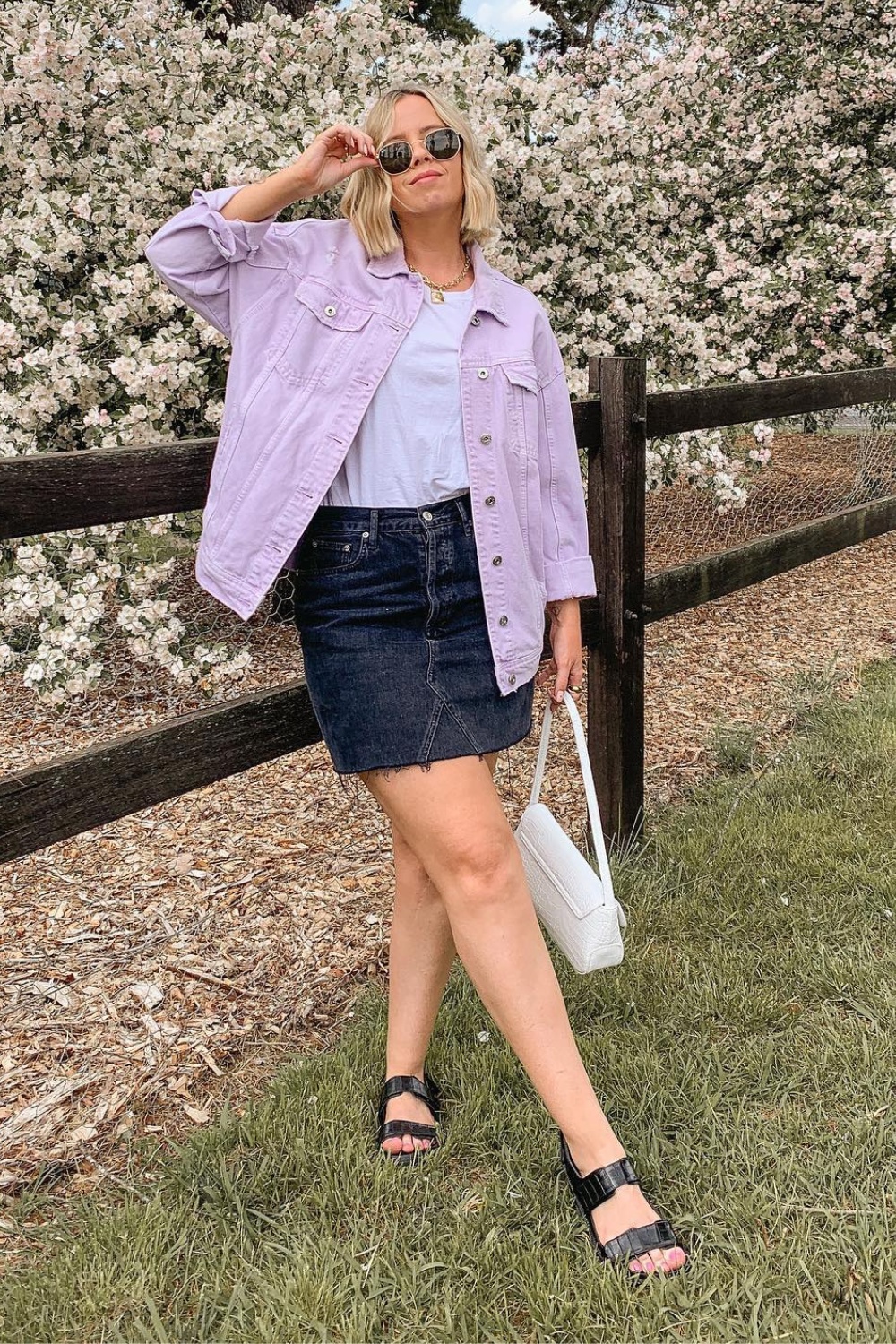 denim-skirt-outfits-22 Pastel Dream