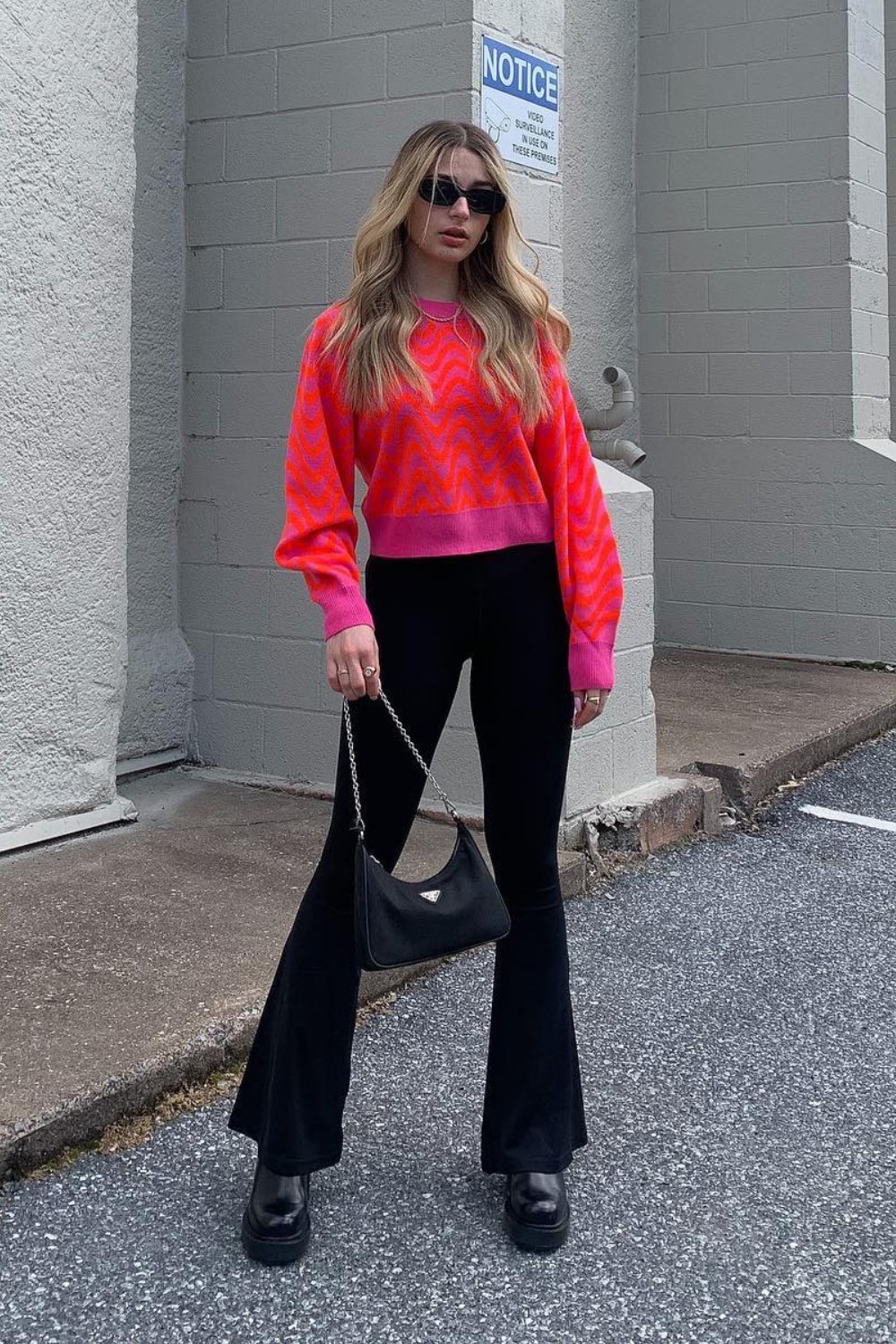 flare-leggings-outfits-17 Bold and Bright: Patterned Crop and Platform Boots