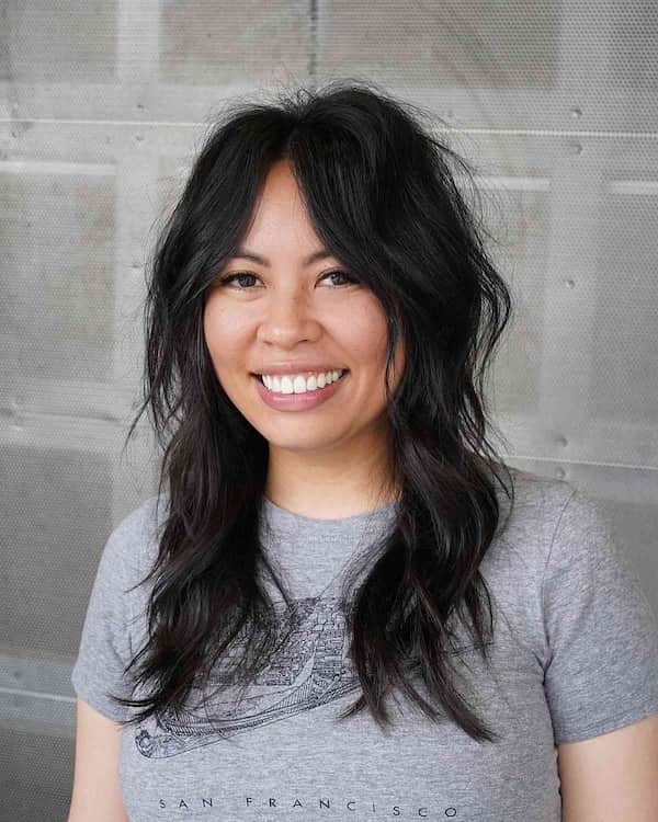 glam-wolf-haircut-with-curtain-bangs Glam Wolf Haircut with Curtain Bangs