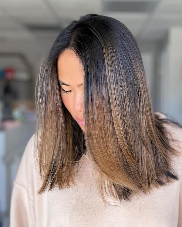 Gloss Mixed-Colored Chopped Lob Haircut