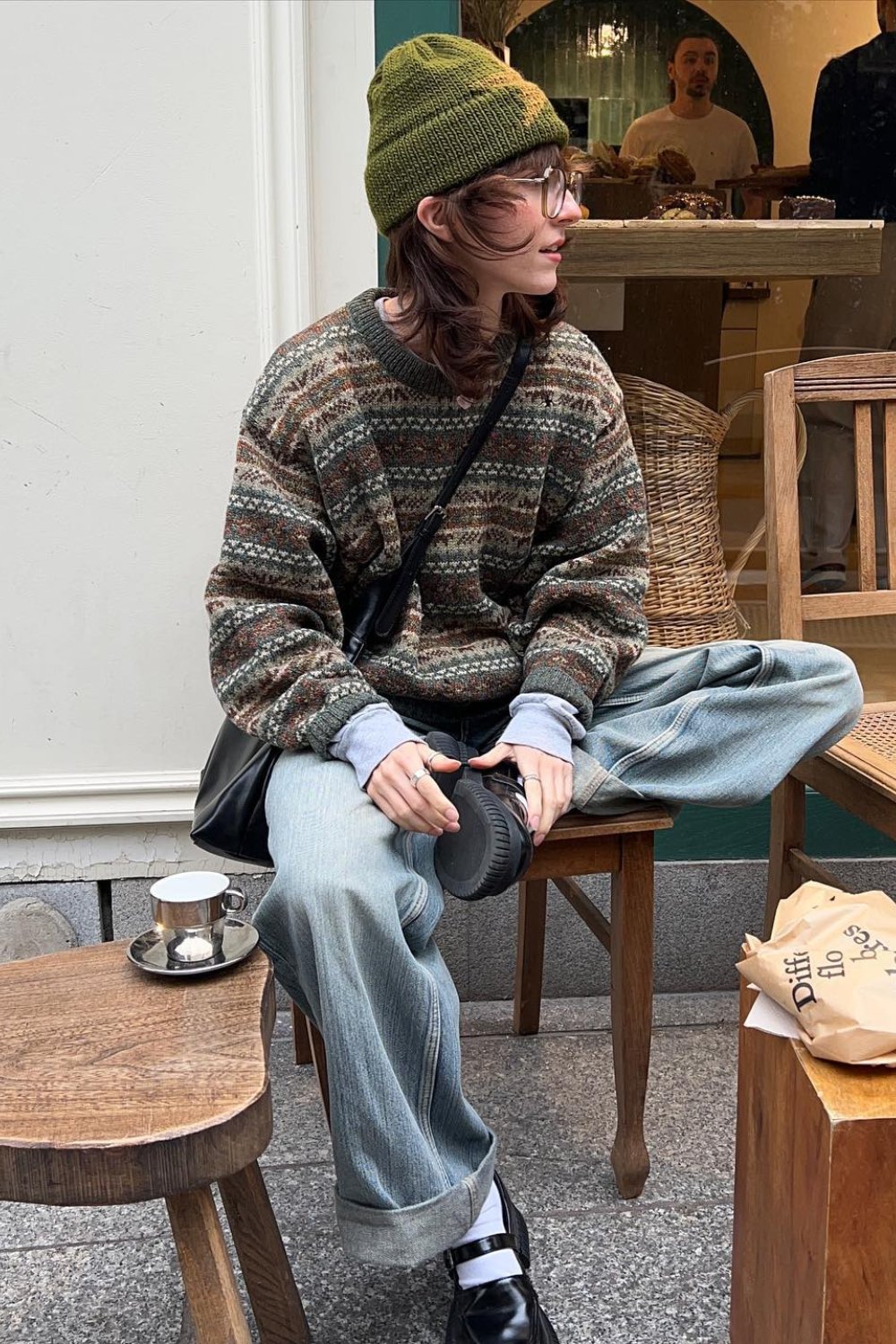 grandpa-core-outfits-2 Patterned Sweater and Baggy Jeans