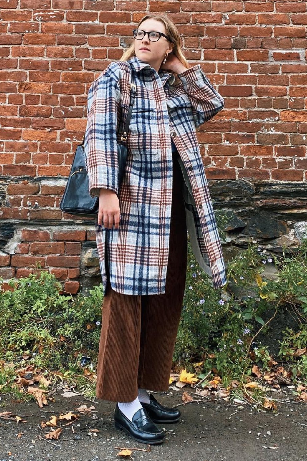 grandpa-core-outfits-9 Plaid Overcoat and Corduroy Pants
