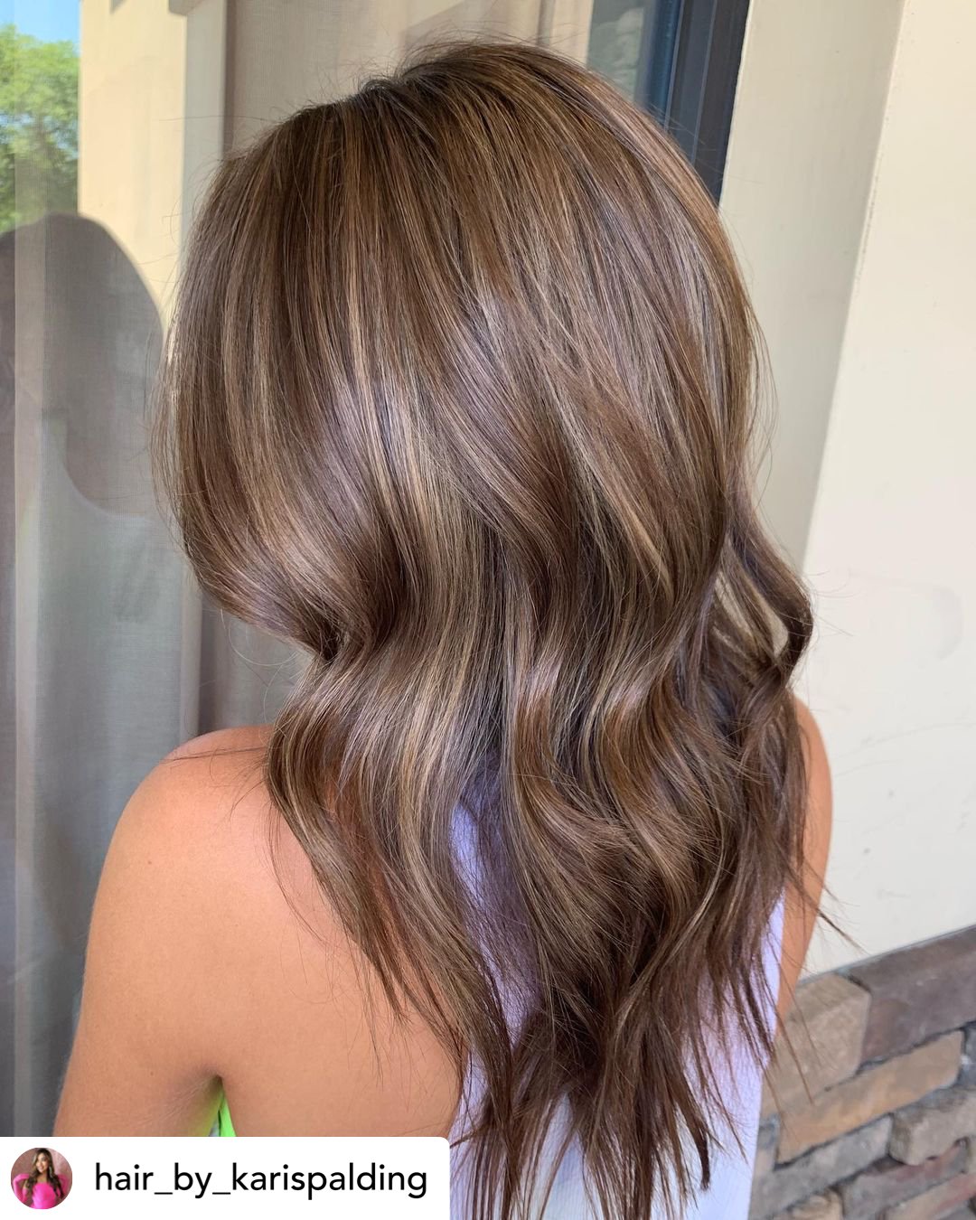 hair-color-ideas-for-brown-hair-7 Beautiful subtle highlights/microlights on brunette hair.