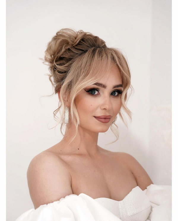 high-french-twist-bun High French Twist Bun