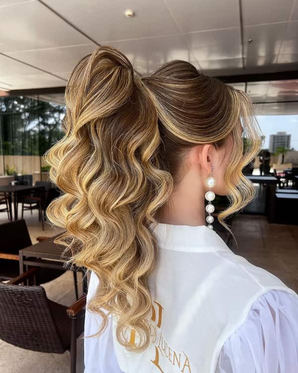 high-ponytail-with-bangs High Ponytail with Bangs