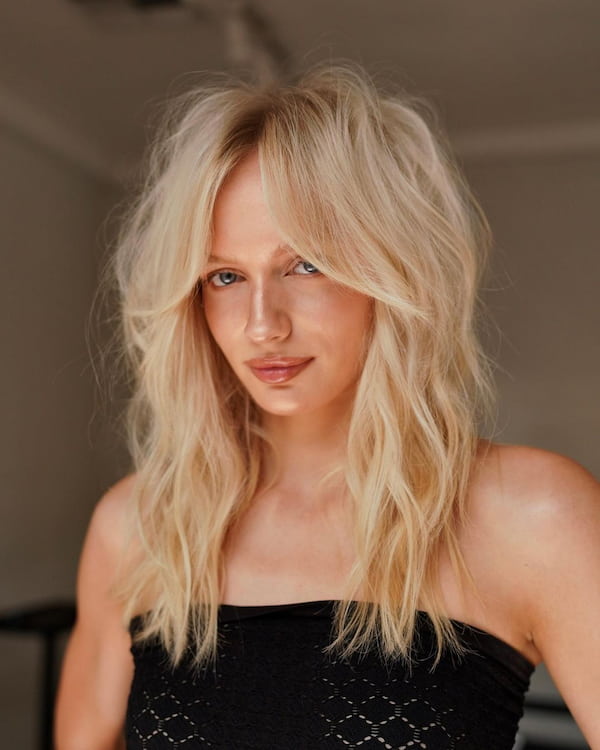 highlighted-shag-with-curtain-bangs Highlighted Shag with Curtain Bangs