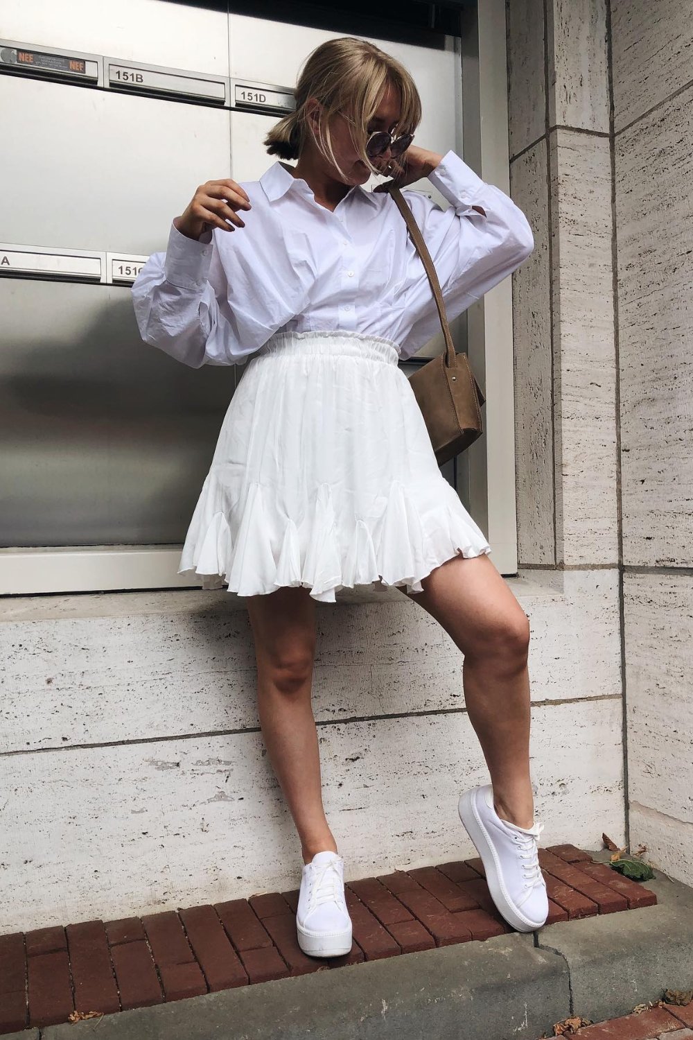 how-to-wear-a-white-button-down-shirt-16 Oversized Shirt with Mini Skirt