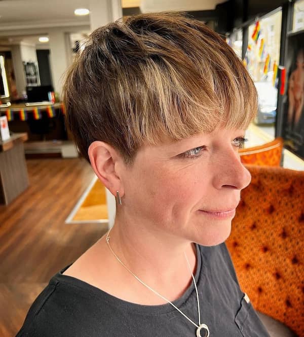 Layered Capped Pixie